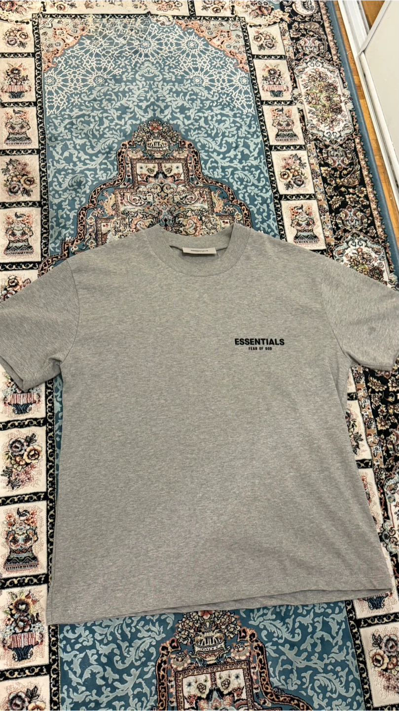 Essentials T-shirt