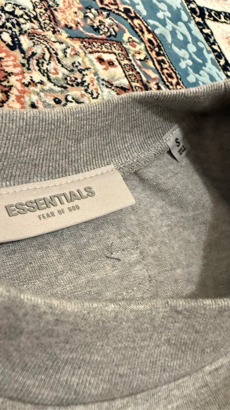 Essentials T-shirt - photo 2