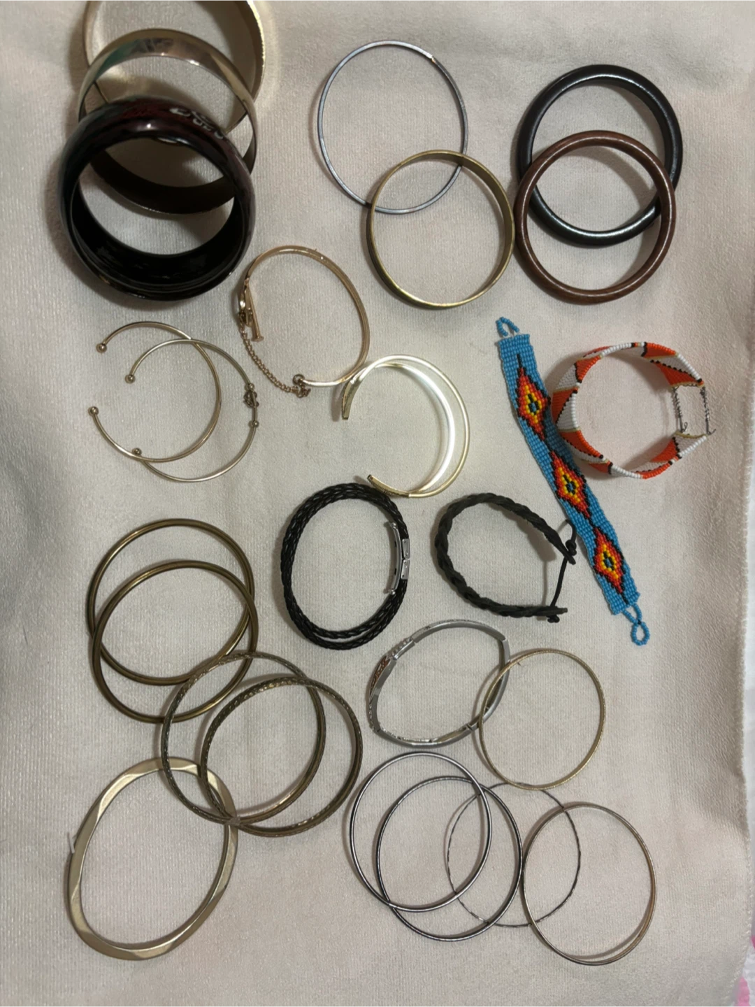 Assorted Fashion Bracelet Collection lot