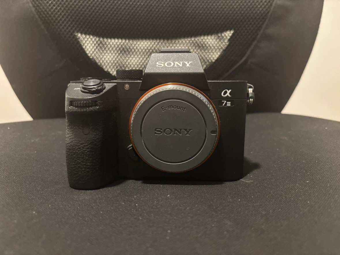 Sony A7 III Full-Frame Mirrorless Camera – Original Box - photo 2