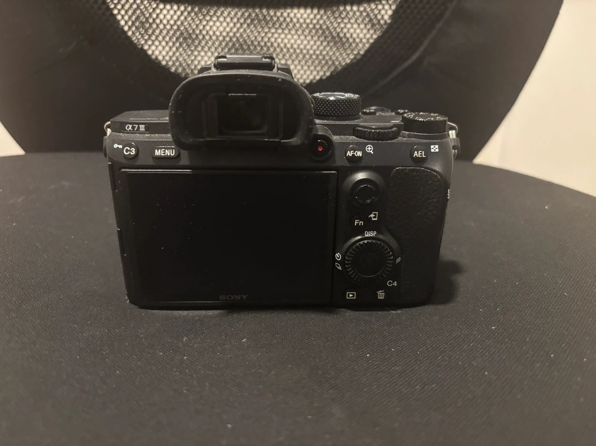 Sony A7 III Full-Frame Mirrorless Camera – Original Box - photo 4