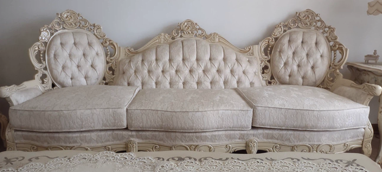 Vintage Style Italian Provincial Living Room Set - photo 4
