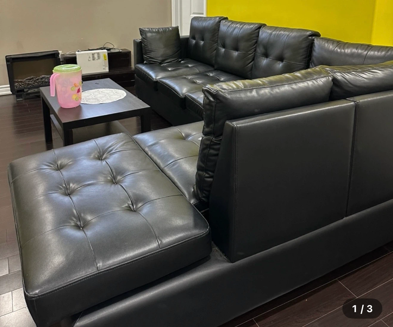 Black Sectional Sofa with Chaise