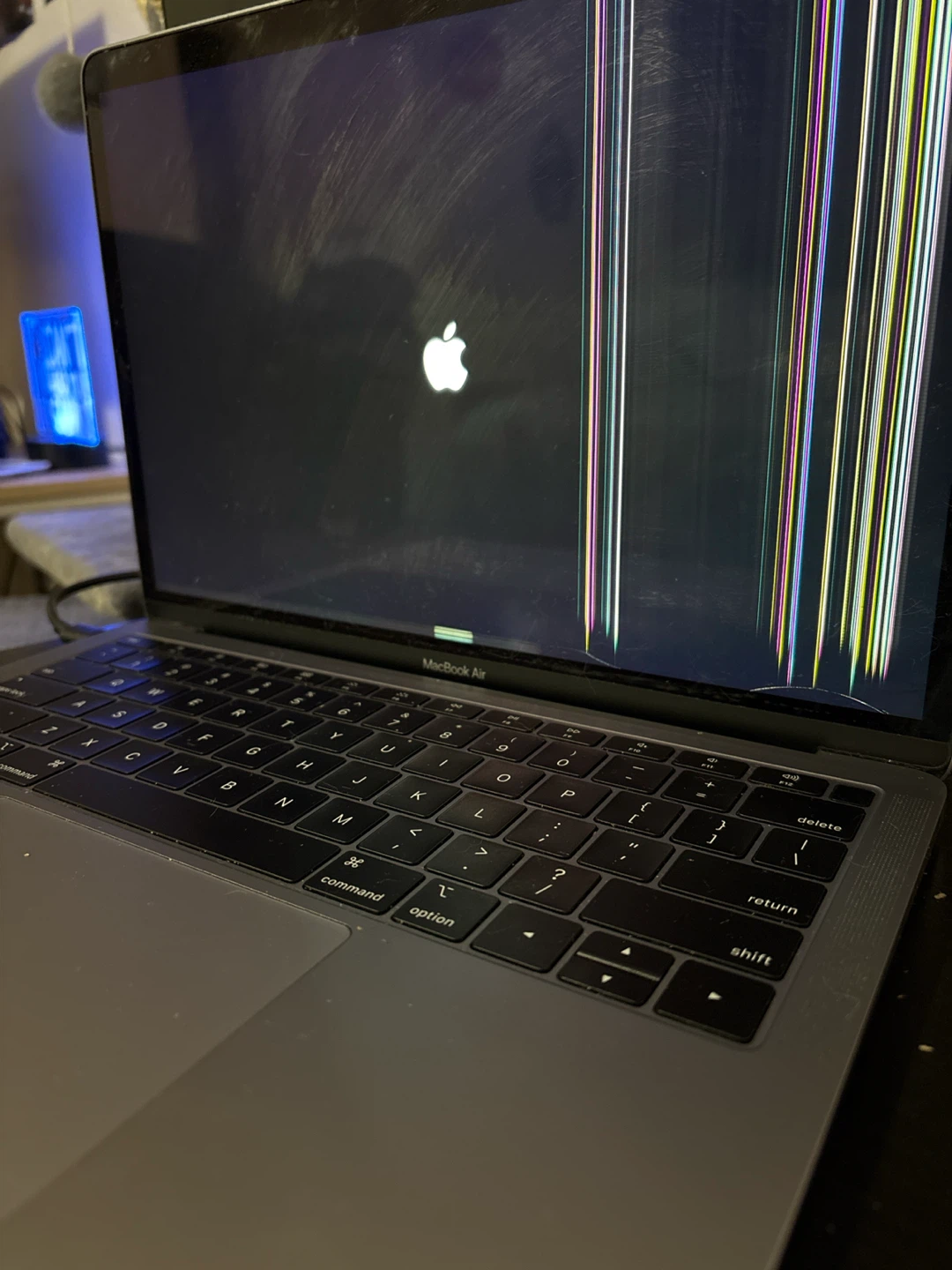 Apple MacBook Air with Damaged Screen - photo 2