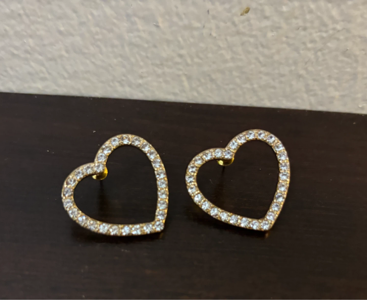 NEW-Gold-Tone Heart Stud Earrings with Crystals