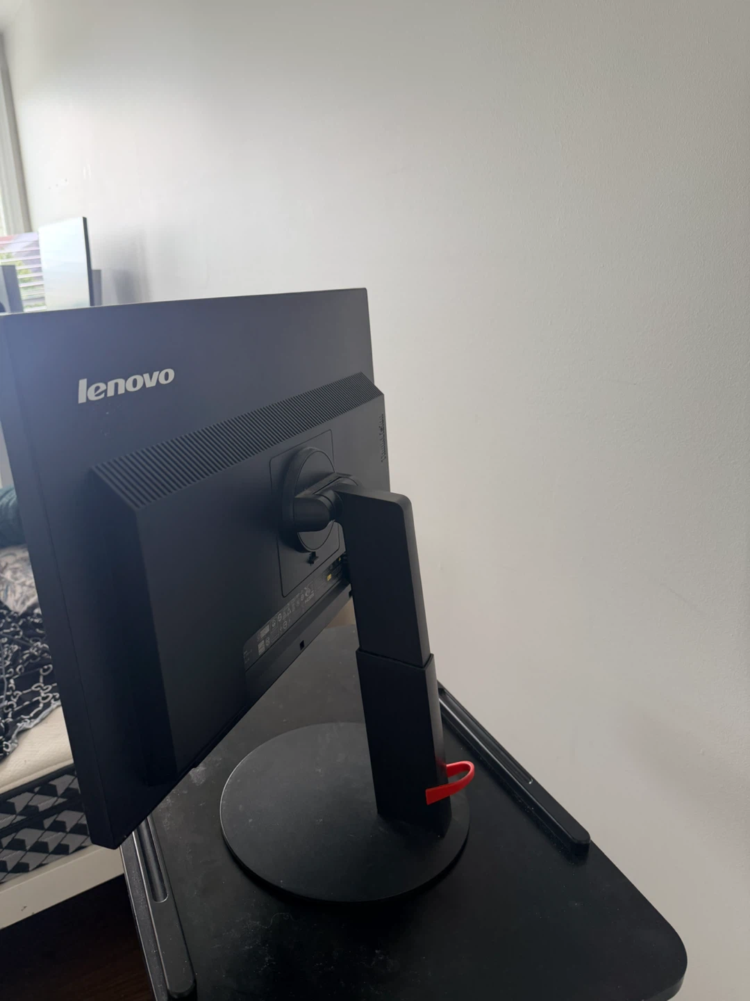 Lenovo ThinkVision T2254pC 22 inch Monitor - photo 2