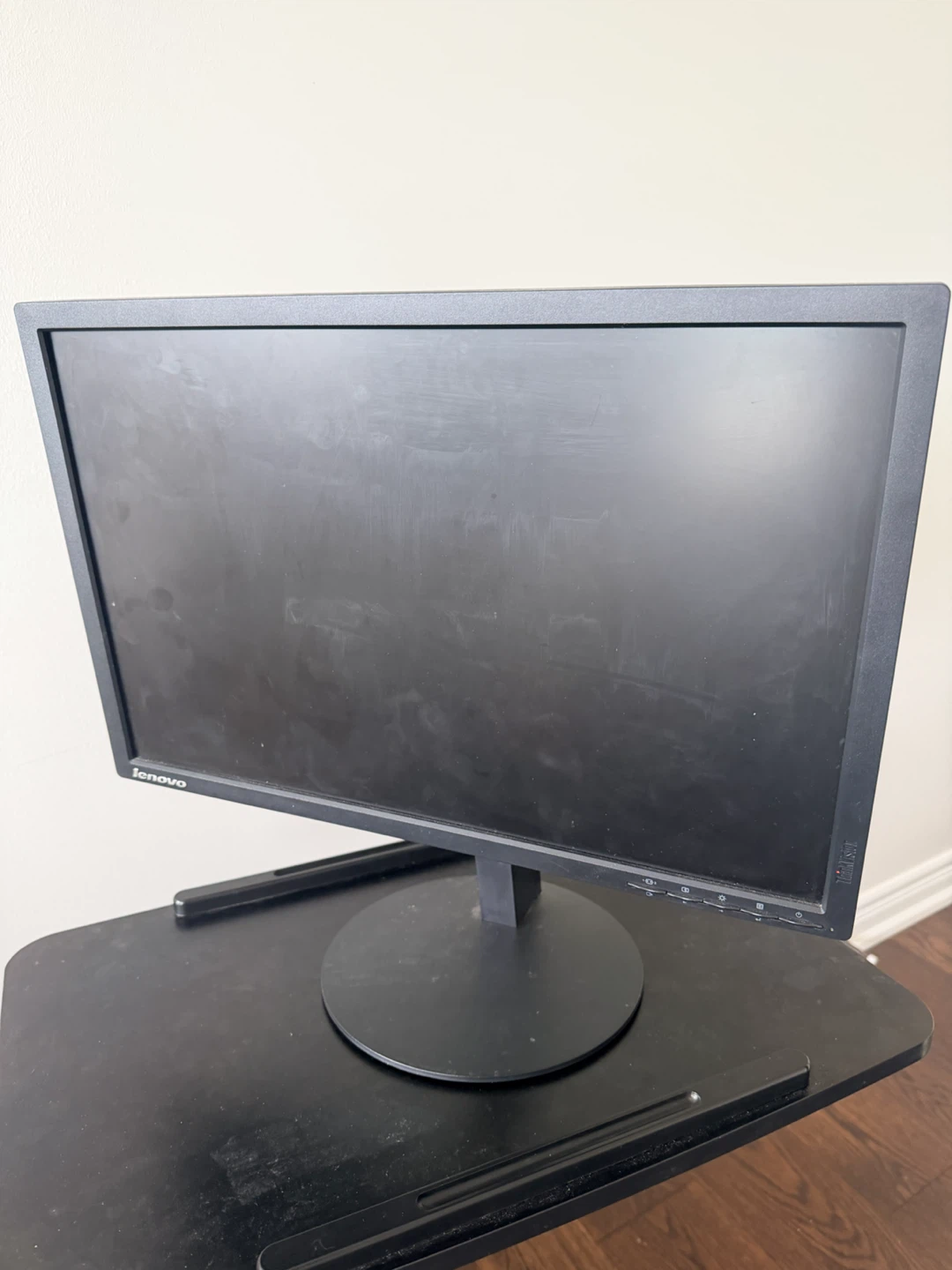 Lenovo ThinkVision T2254pC 22 inch Monitor - photo 3