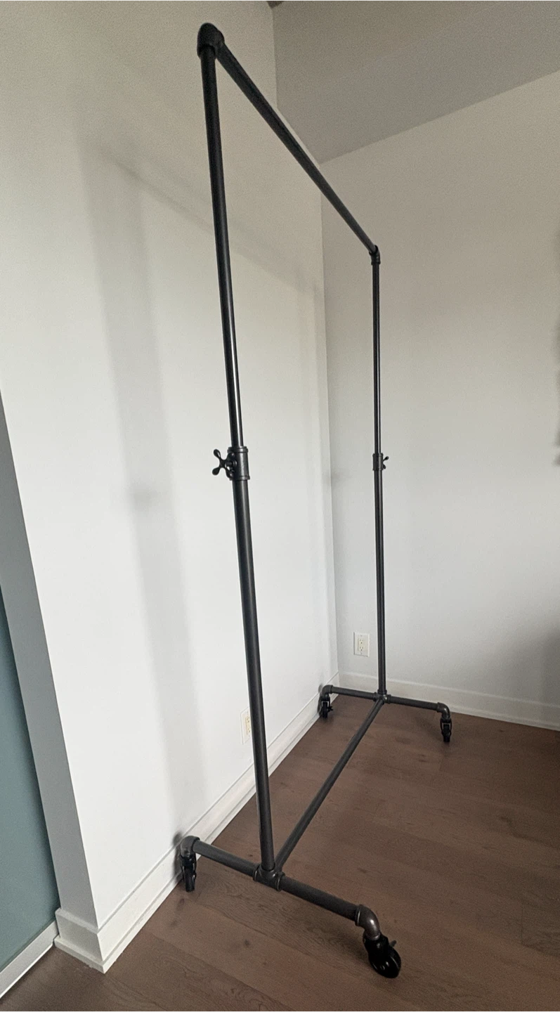 INDUSTRIAL  PIPE ROLLING CLOTHING RACK - photo 2