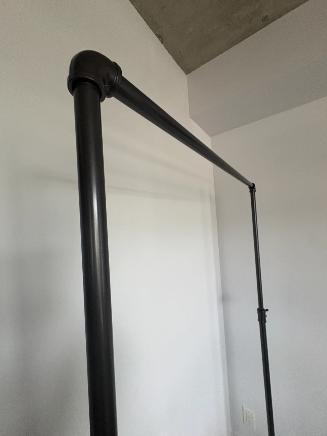 INDUSTRIAL  PIPE ROLLING CLOTHING RACK - photo 4