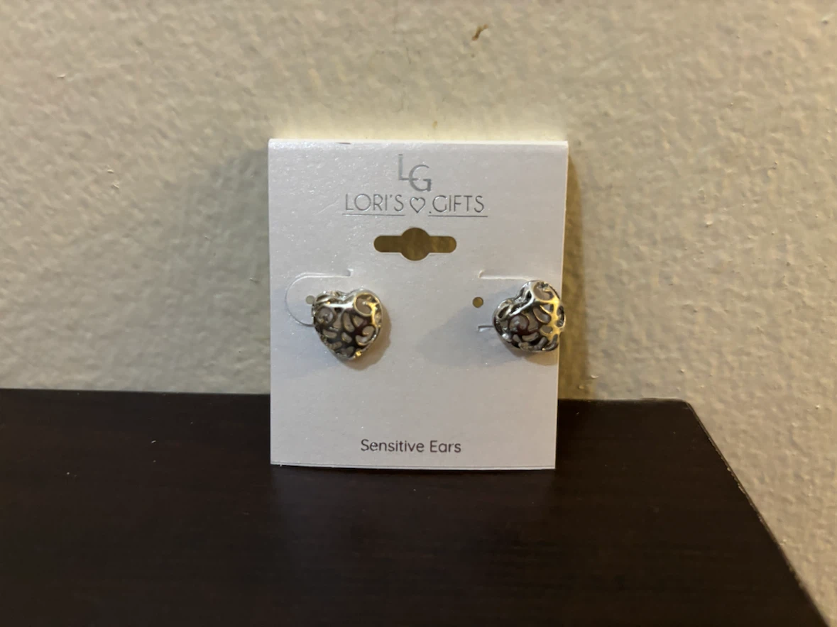 NEW-Lori's Gifts Silver Heart Stud Earrings
