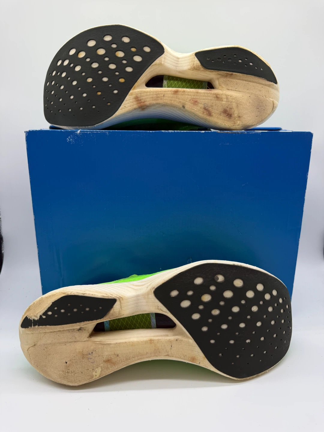 Saucony Endorphin Elite Slime Men’s Running Sneakers Sz US 10,5 - photo 3