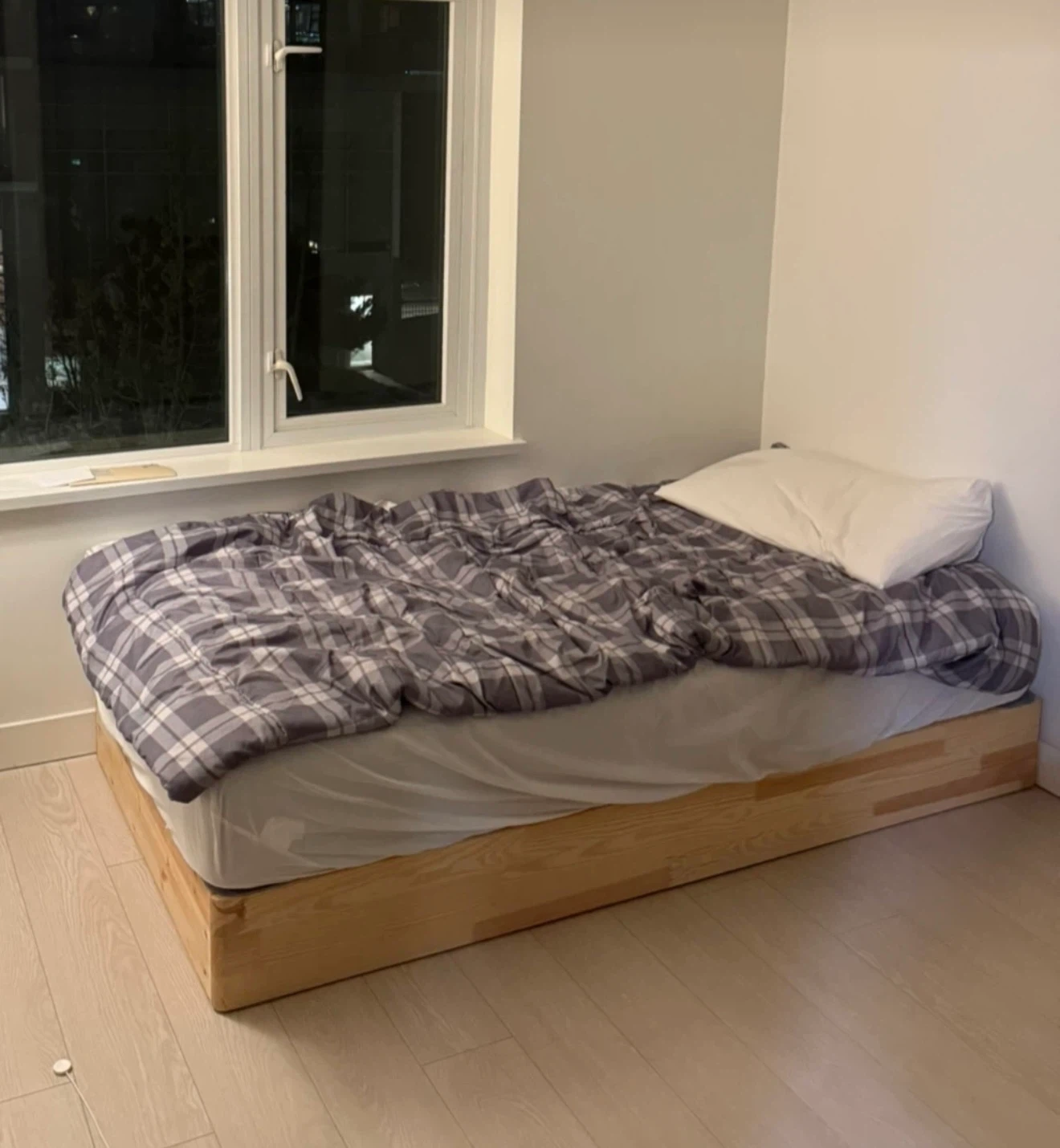 Wooden Bed Frame (Single/Twin)
