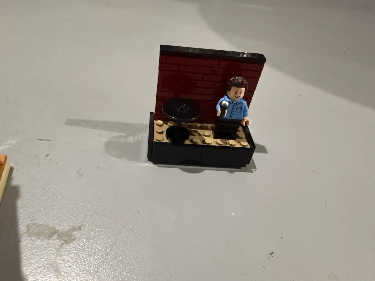 LEGO Seinfeld Apartment Set - photo 5