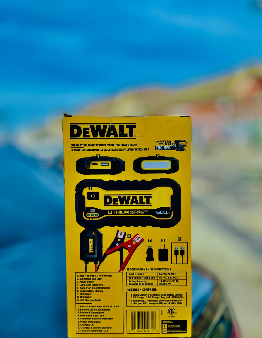 DEWALT 1600 Peak Amp Jump Starter with USB Power Bank - photo 3