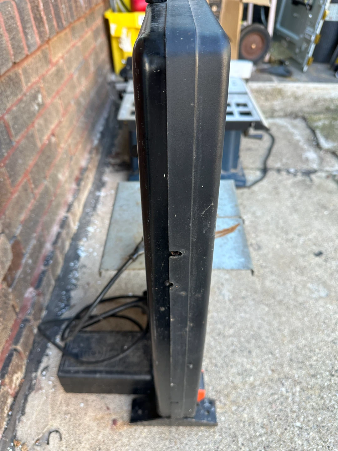 Black & Decker 7 1/2-Inch Power Band Saw - photo 4