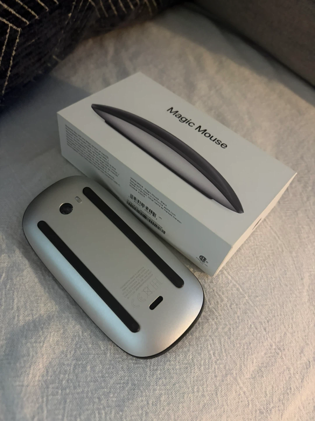 Apple Magic Mouse - Black - photo 2