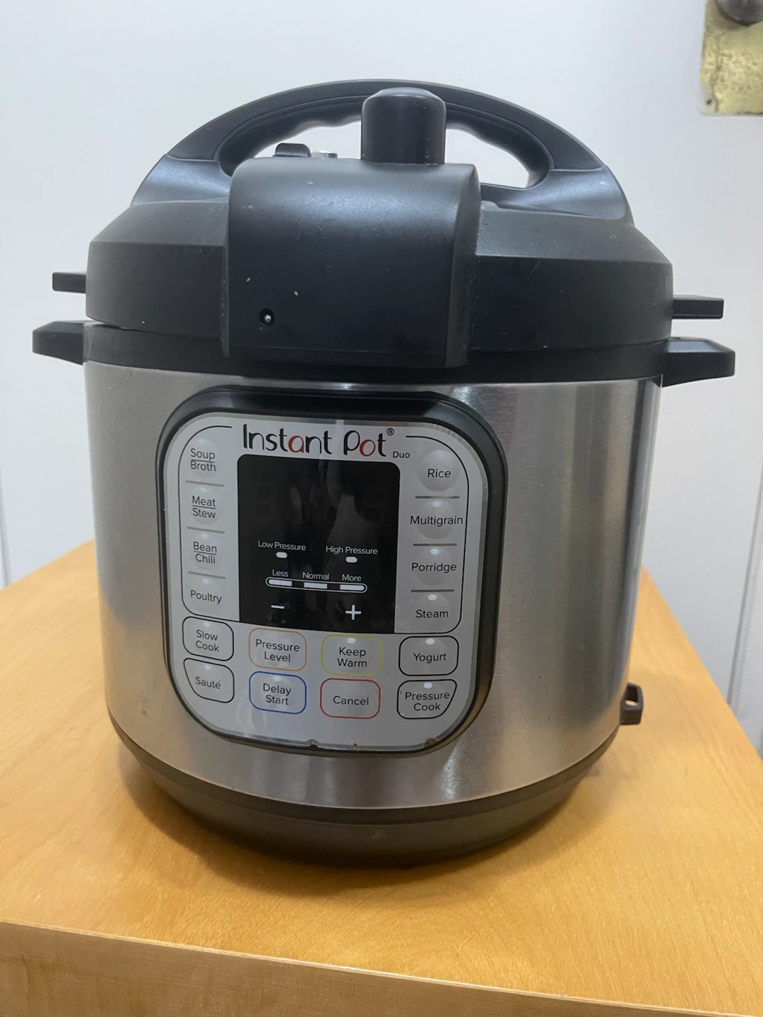 Instant Pot Duo Pressure Cooker - photo 3