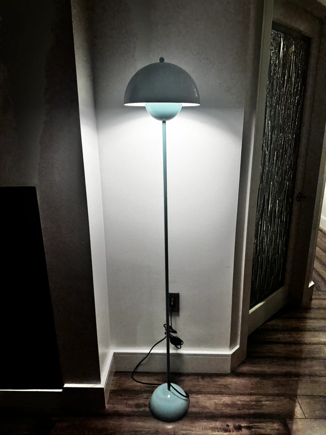 Mid-Century Modern Metal Bud Floor Lamp for Home