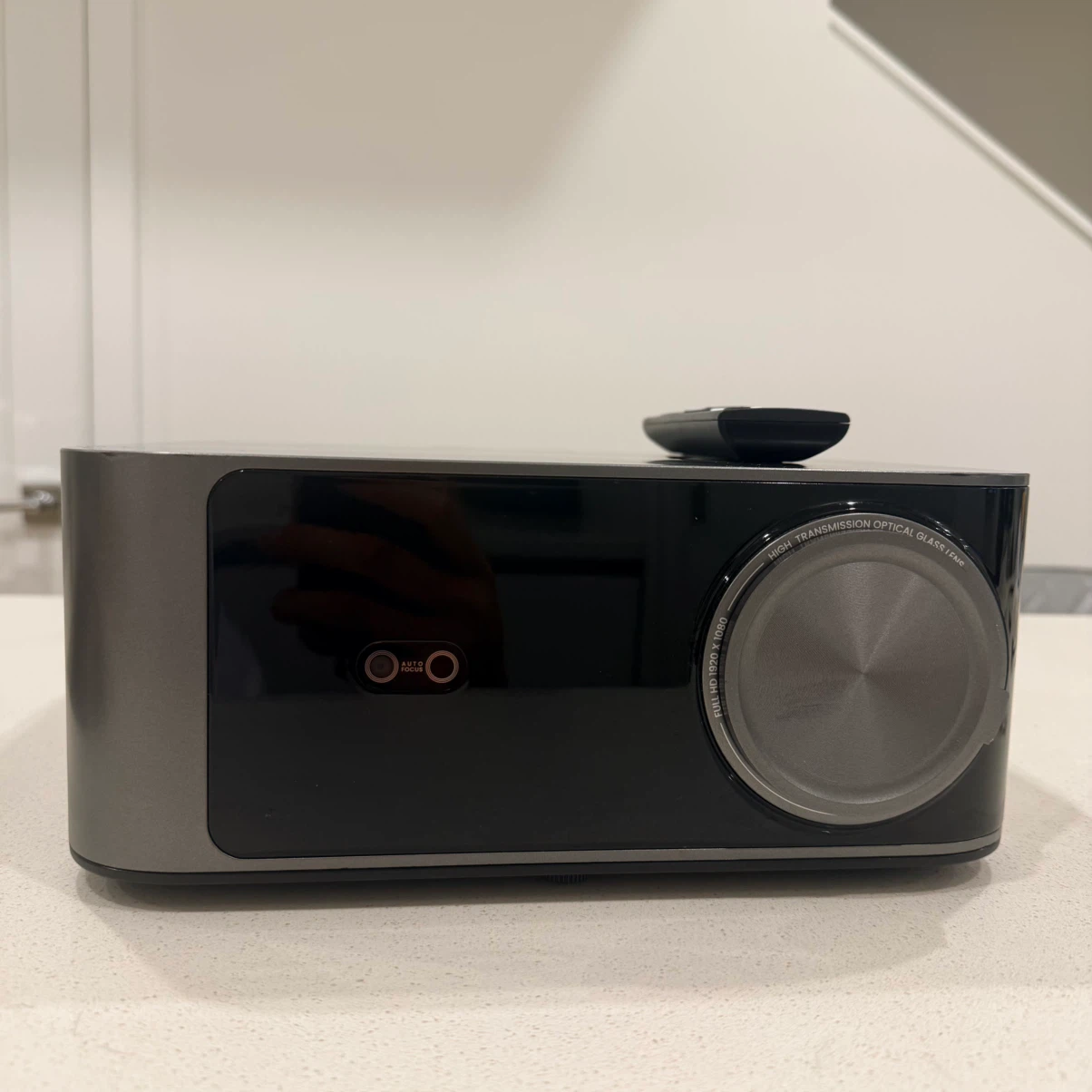 TOPTRO Full HD 1080p Projector (1200 ANSI, Netflix built-in) - photo 3