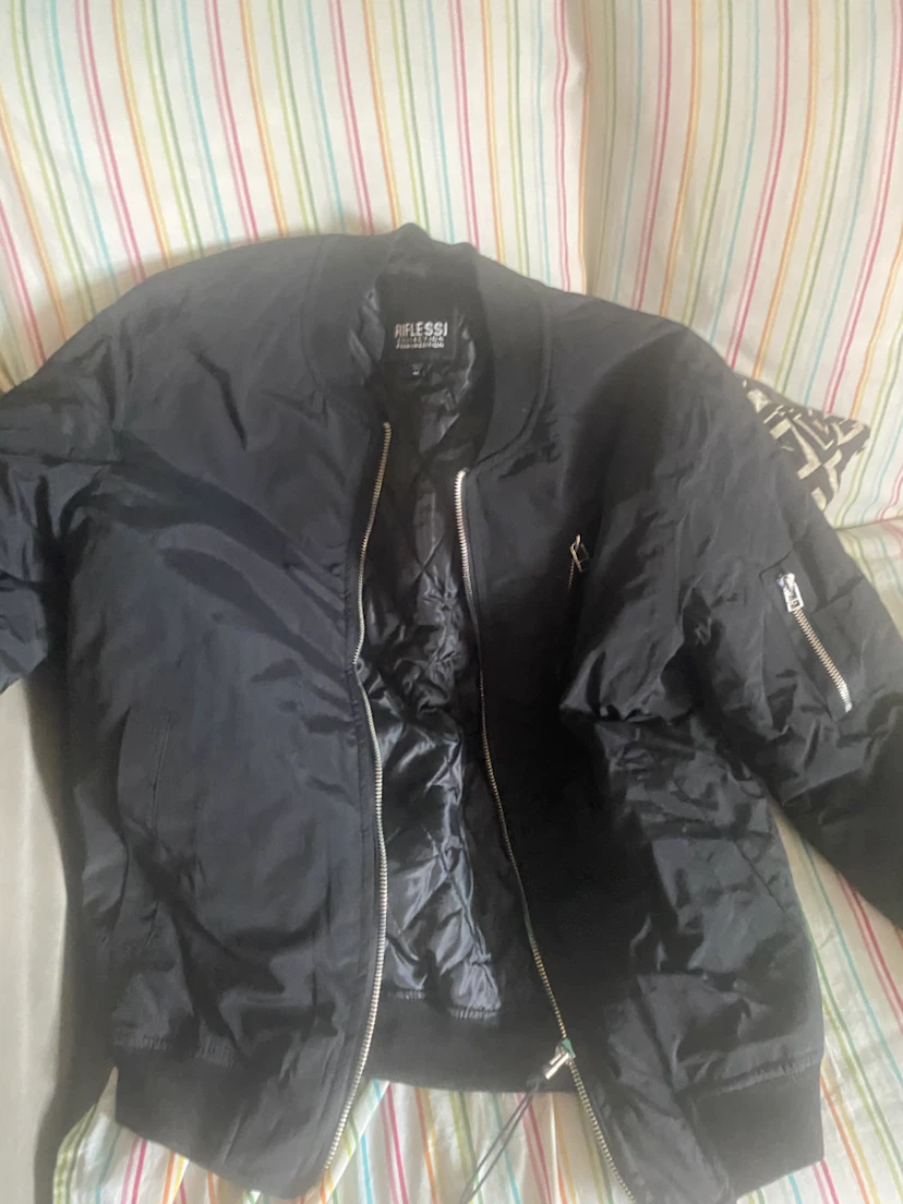 Women’s bomber jacket