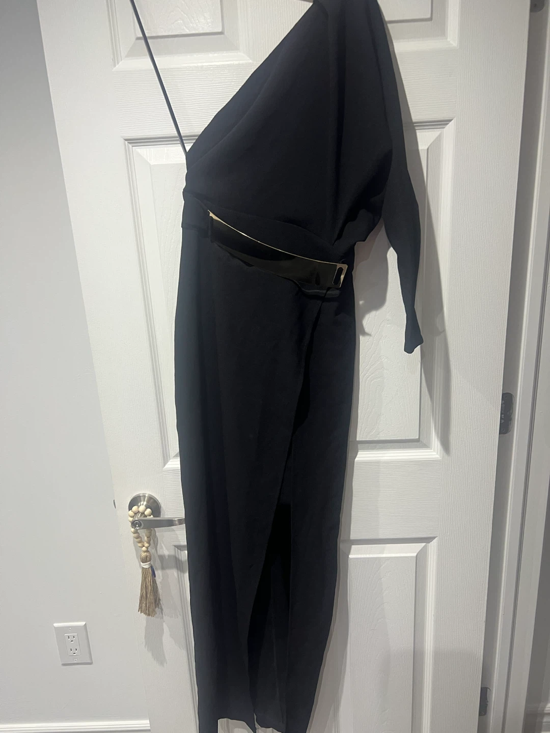 Black one-shoulder evening dress with gold belt - photo 3