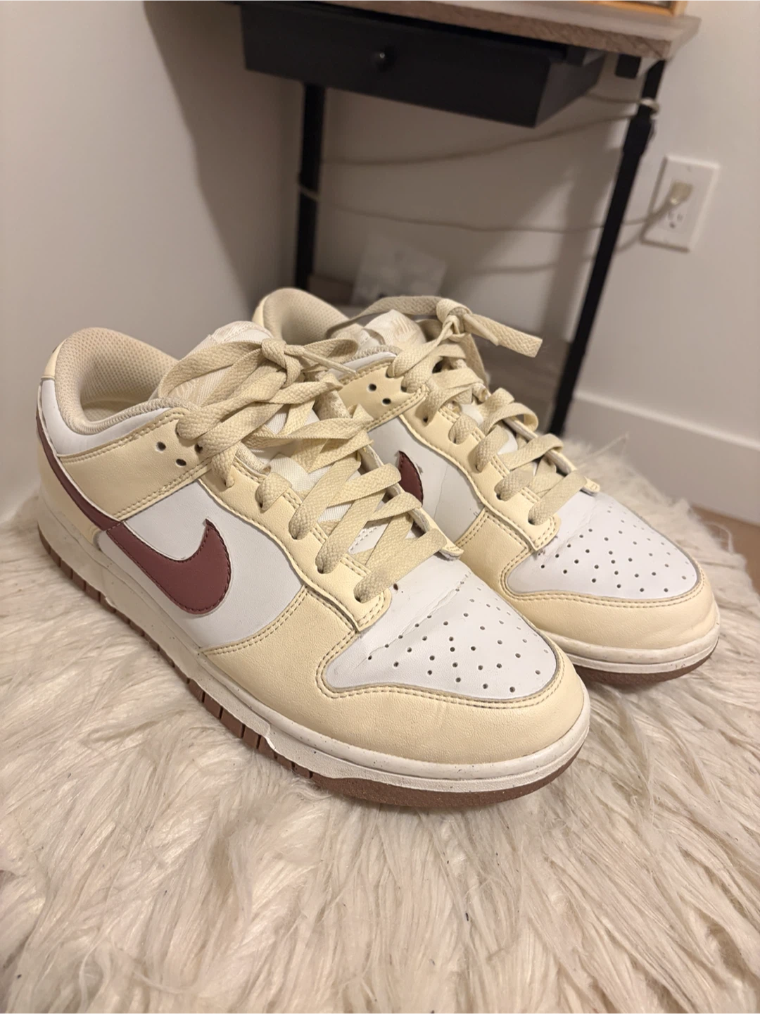 W7.5-Nike Dunk Low Cream and maroon