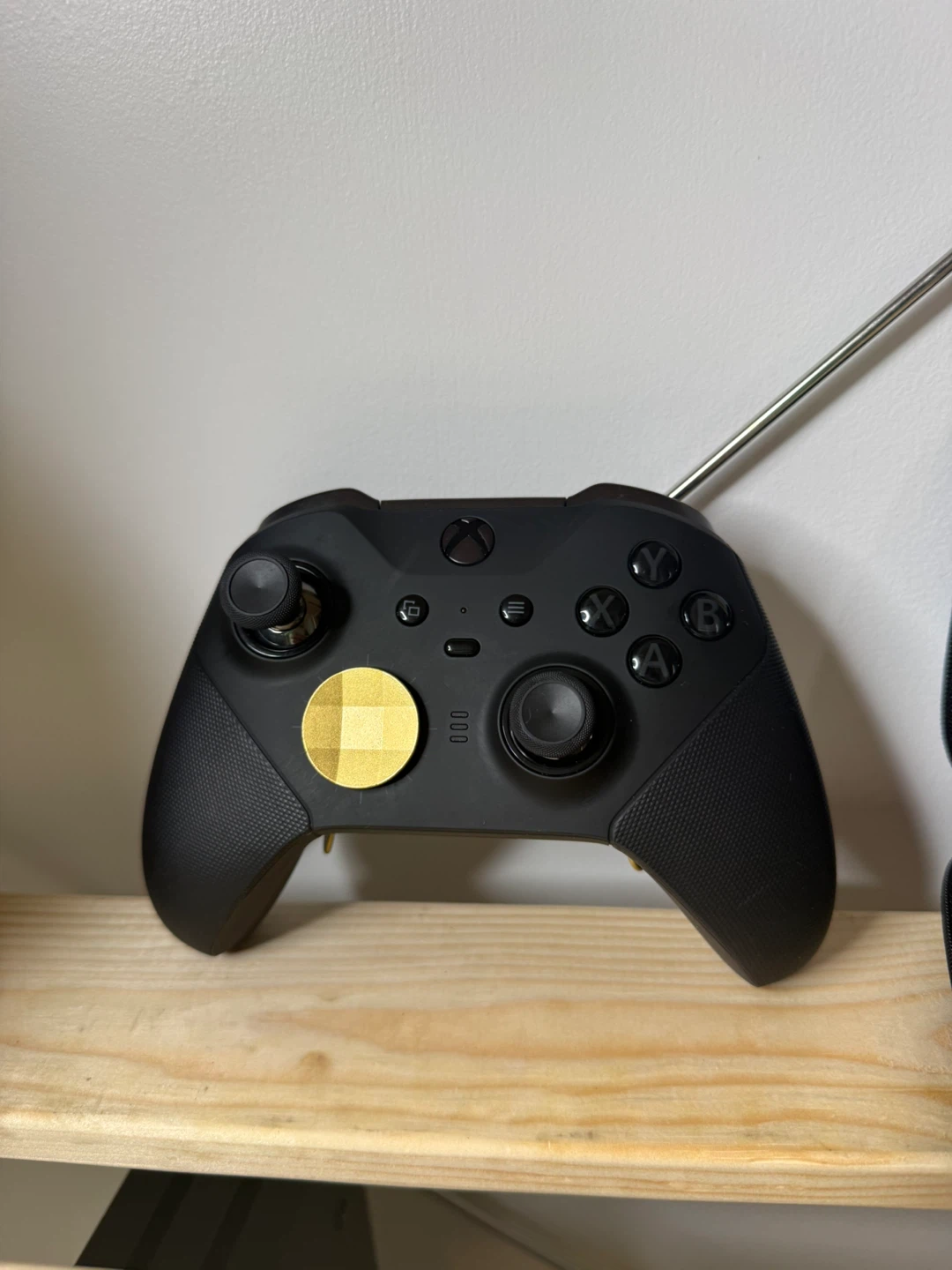 Xbox Elite Series 2 controller - photo 2