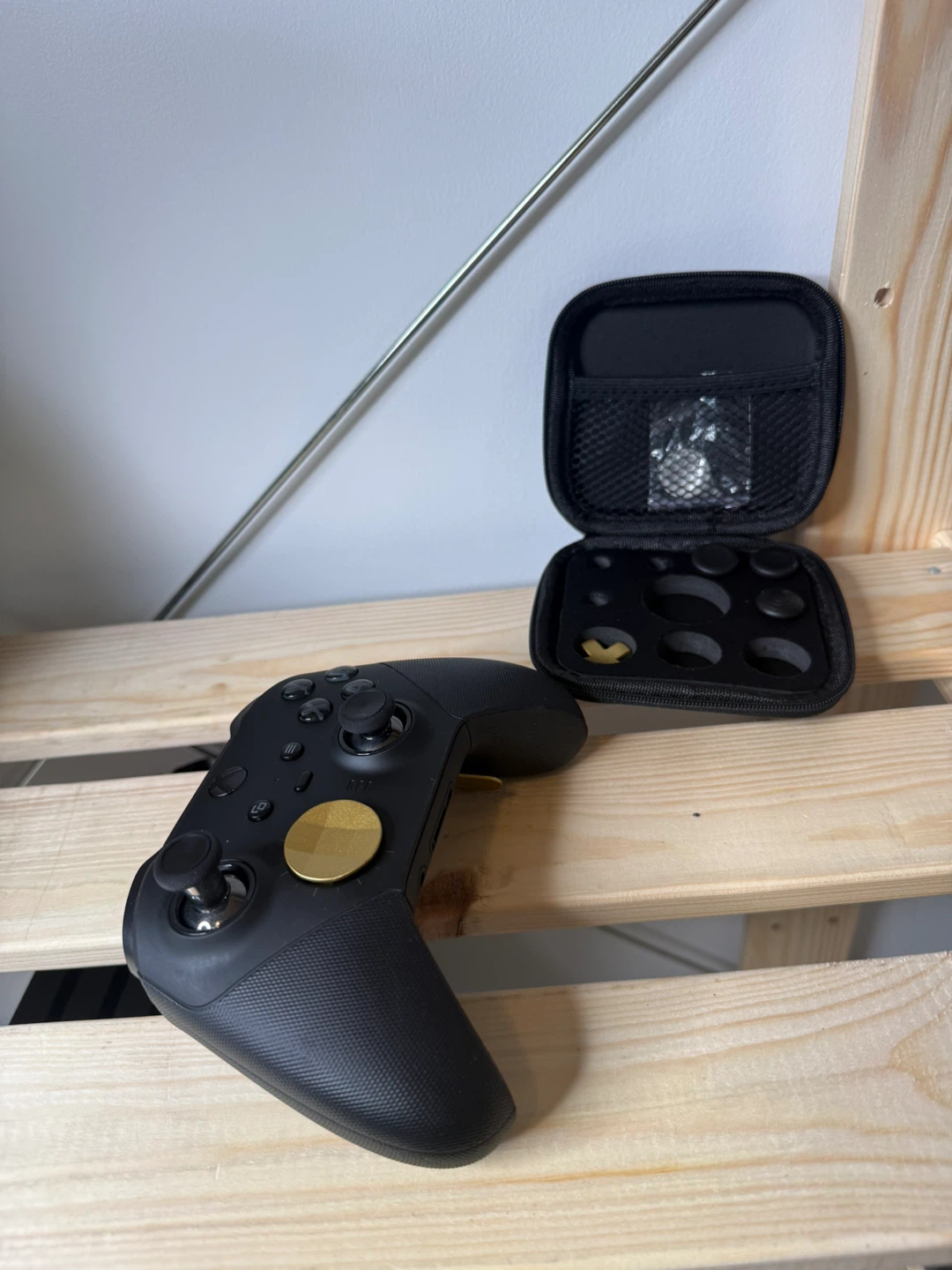 Xbox Elite Series 2 controller - photo 5