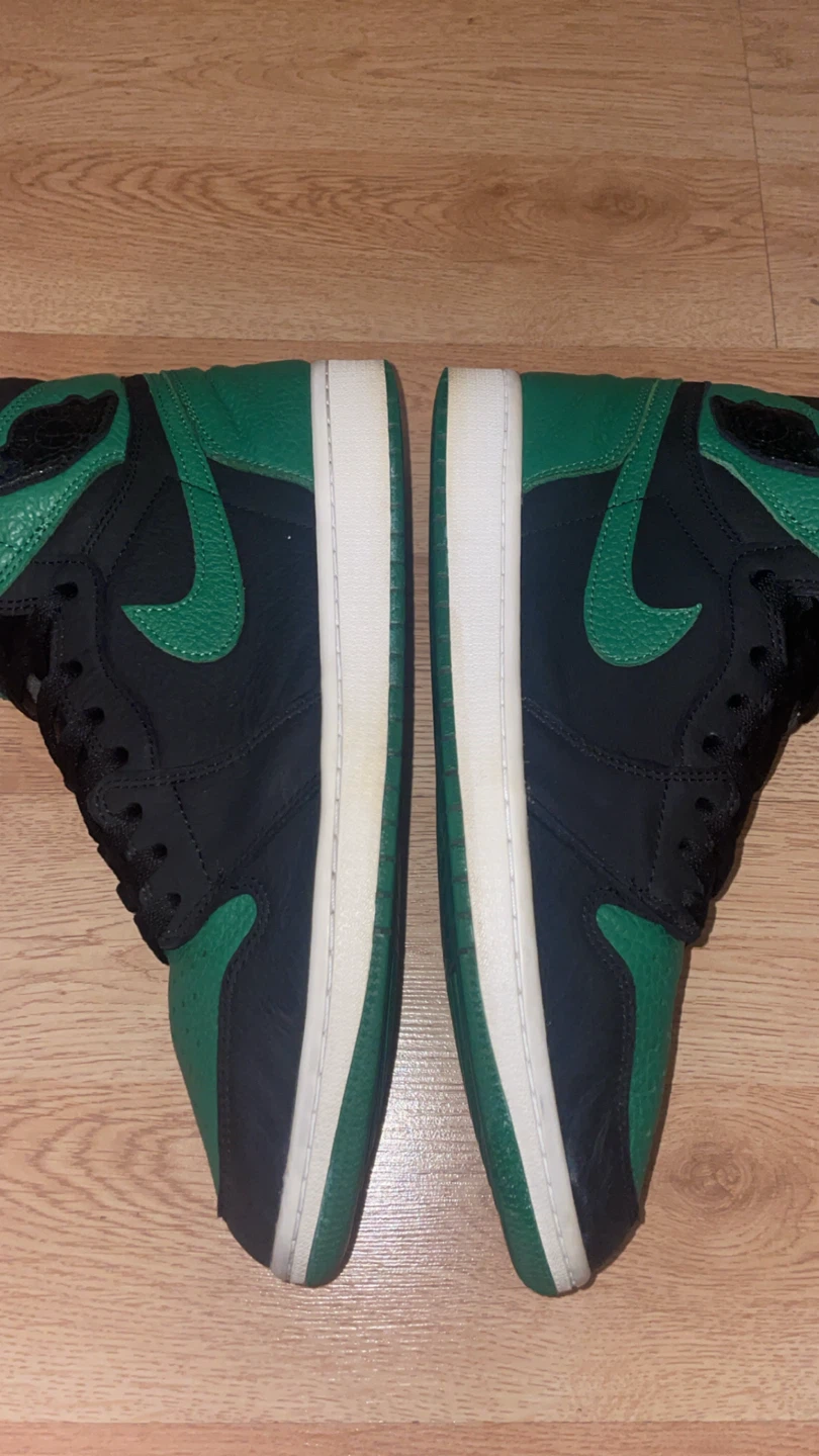 Size 12 men’s Jordan 1 pine green 35$ - photo 3