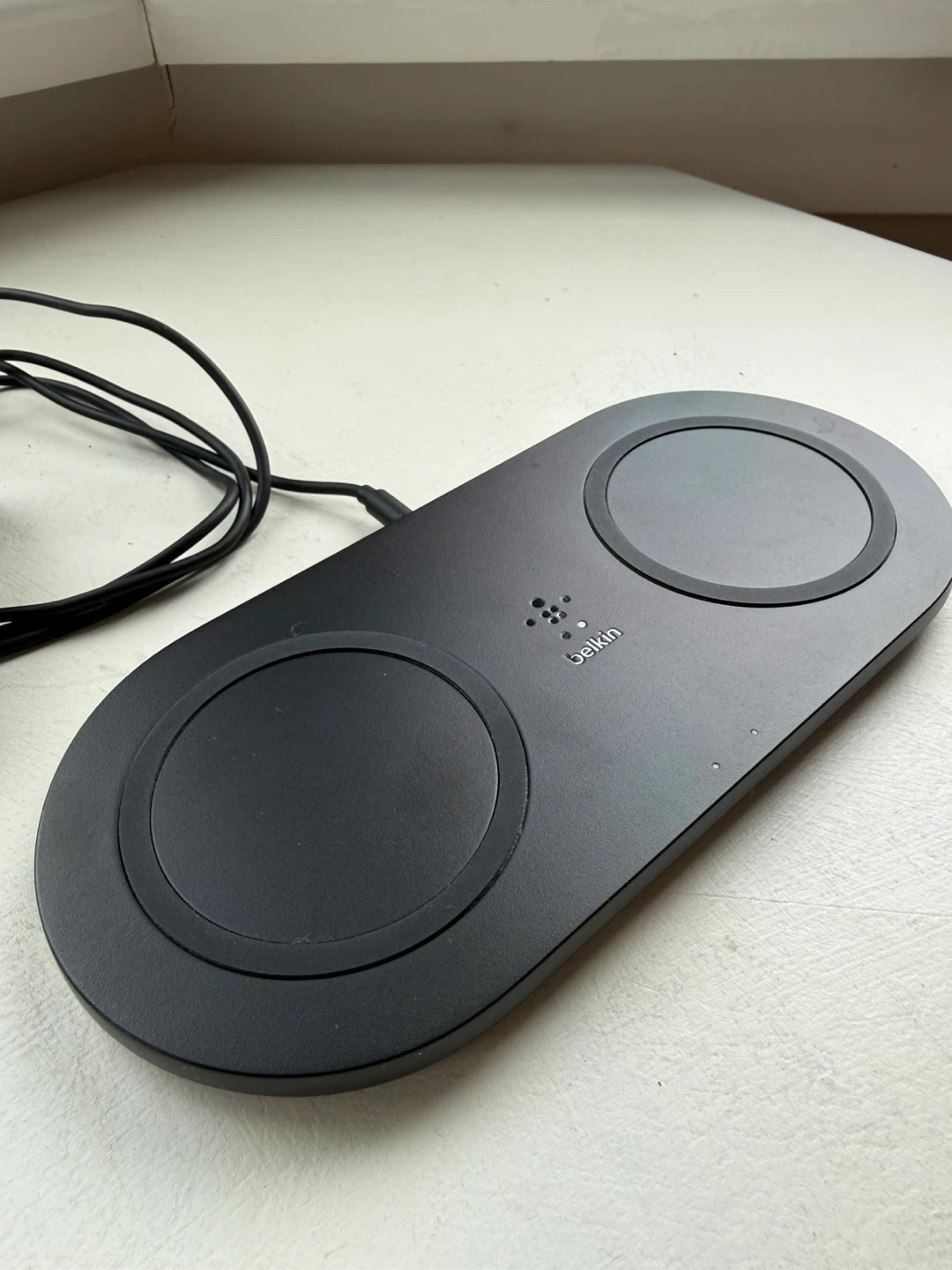 Belkin wireless charging pad - photo 2