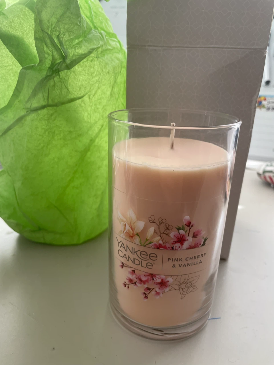 Yankee Candle Pink Cherry & Vanilla