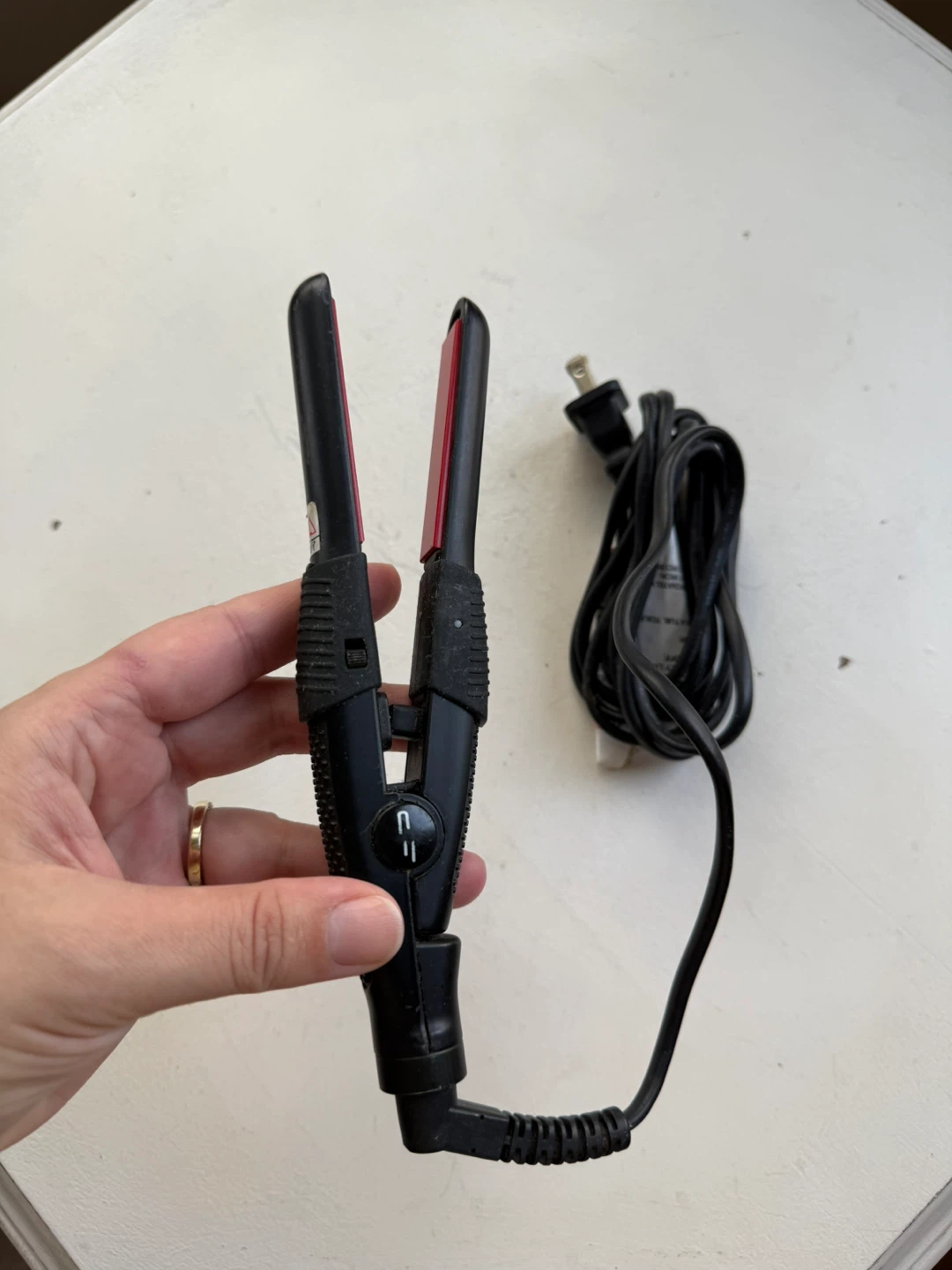 Mini hair straightener - photo 2