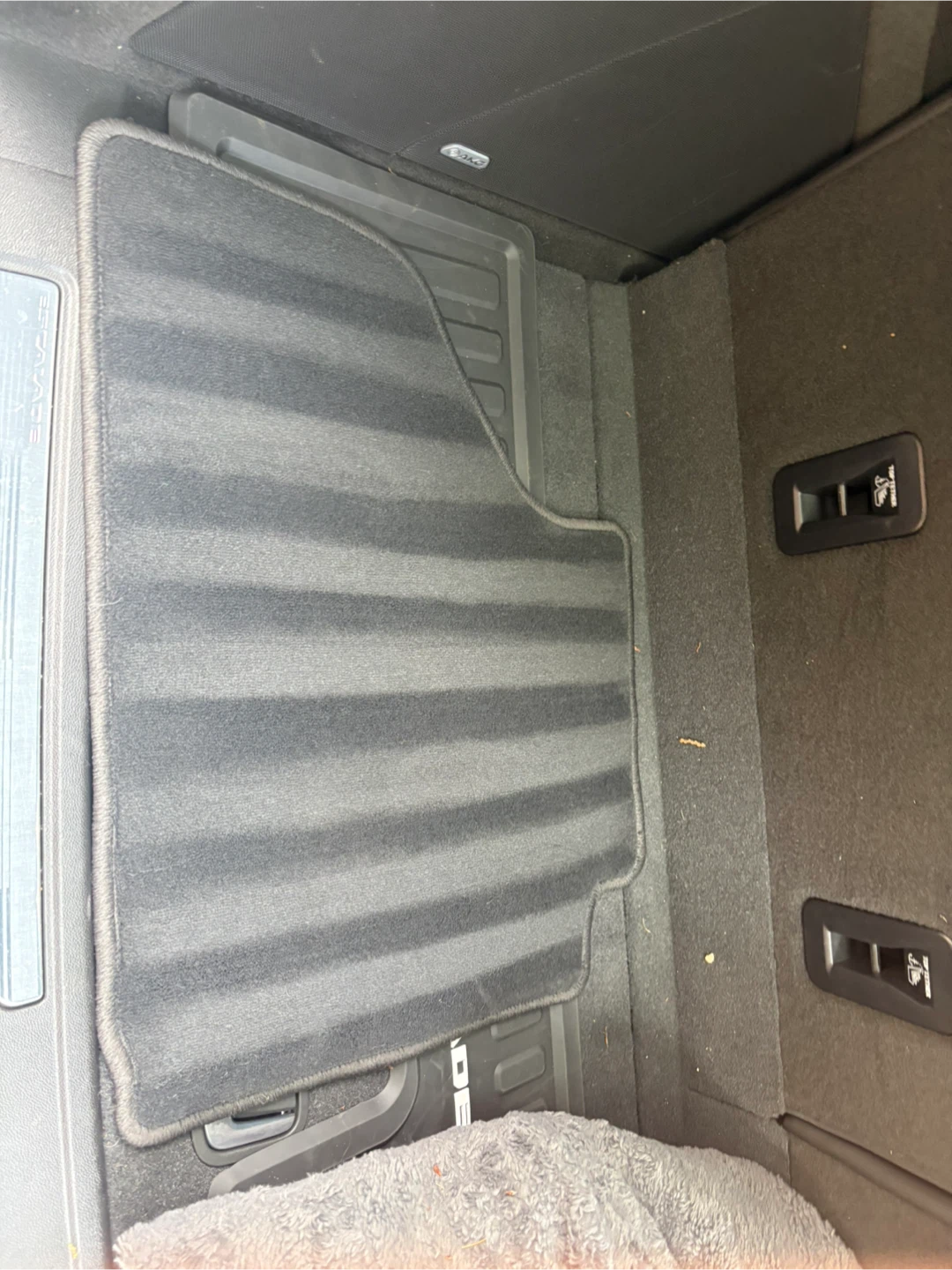 2015 c300 floor mats