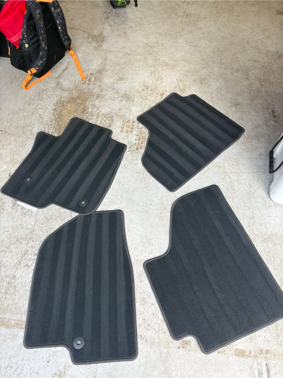 2015 c300 floor mats - photo 2