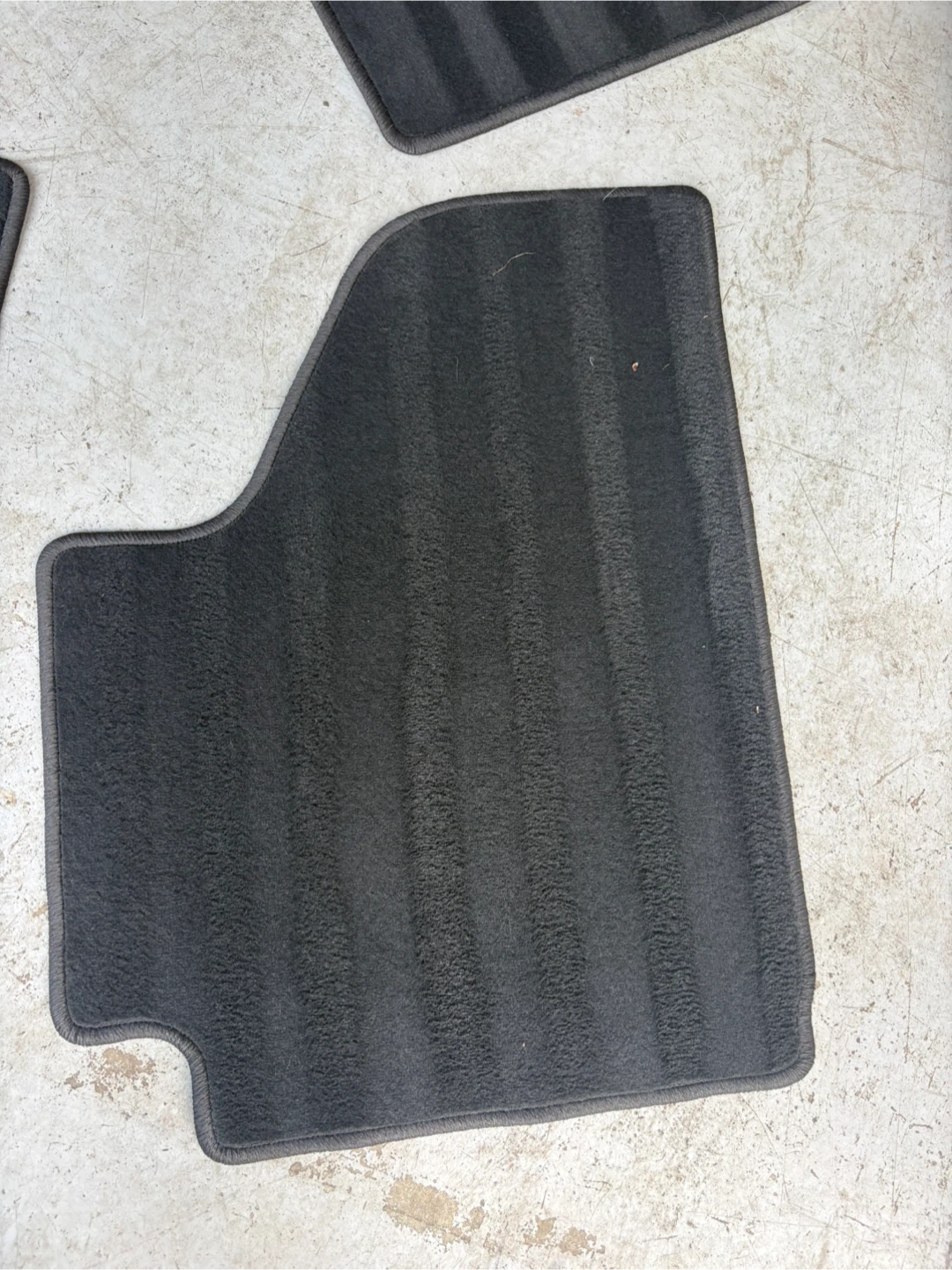 2015 c300 floor mats - photo 4