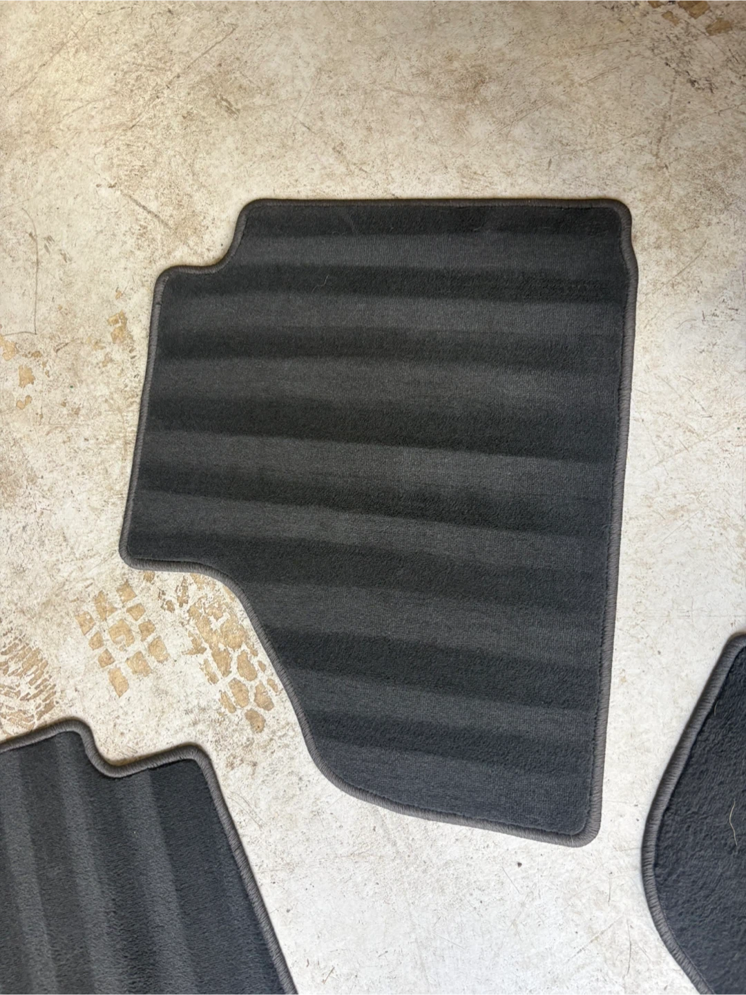 2015 c300 floor mats - photo 5