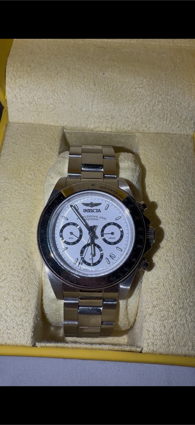 Invicta Speedway 9211 Chronograph Watch