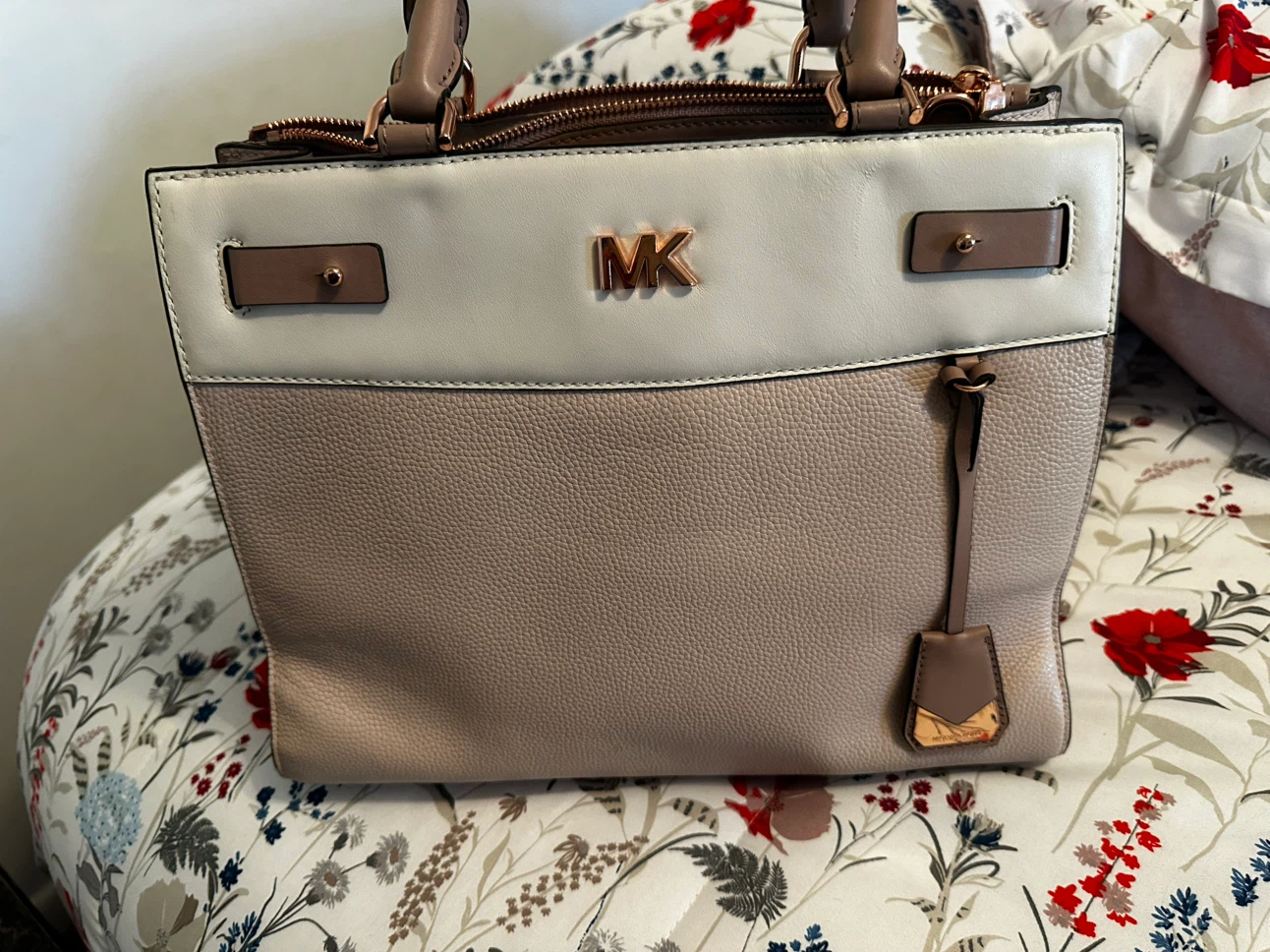 Michael Kors Reagan Large Satchel