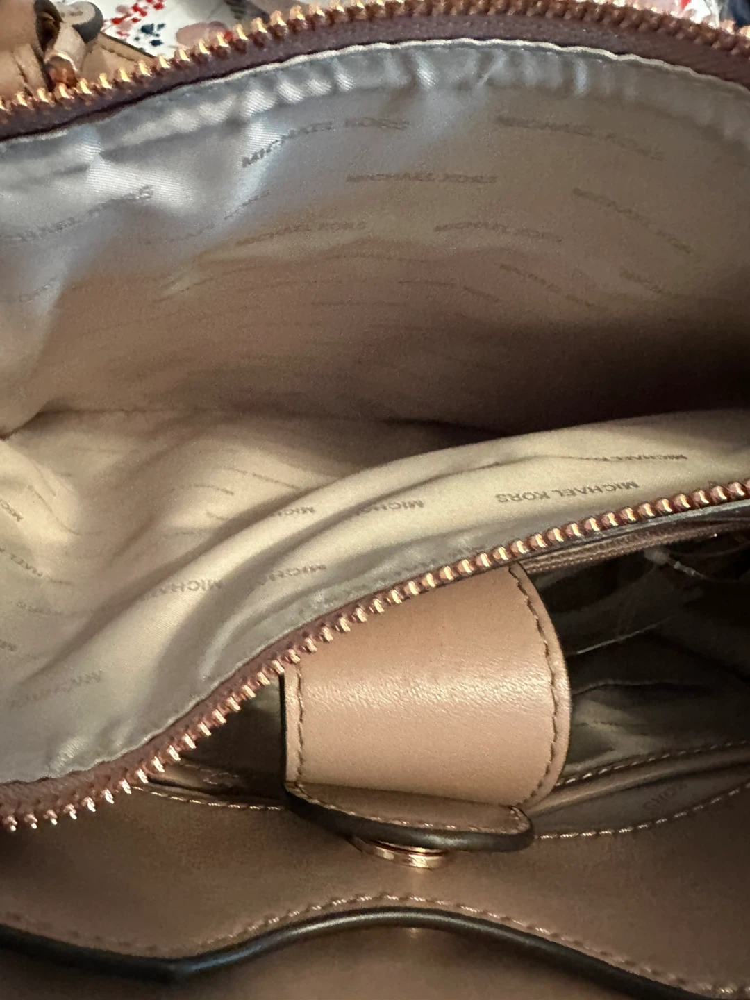 Michael Kors Reagan Large Satchel - photo 4