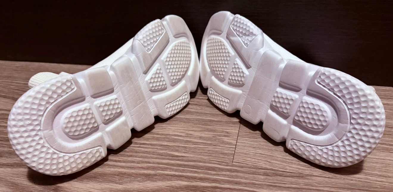 NEW • BALENCIAGA Sneaker/Shoe • UNISEX • $800 OBO - photo 5