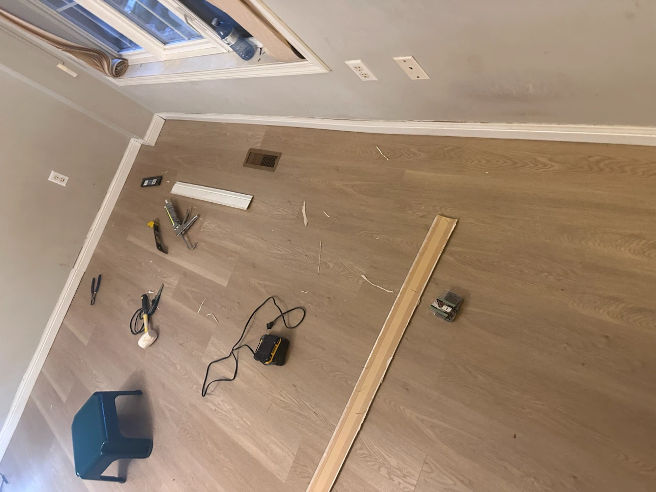 Install flooring - photo 5