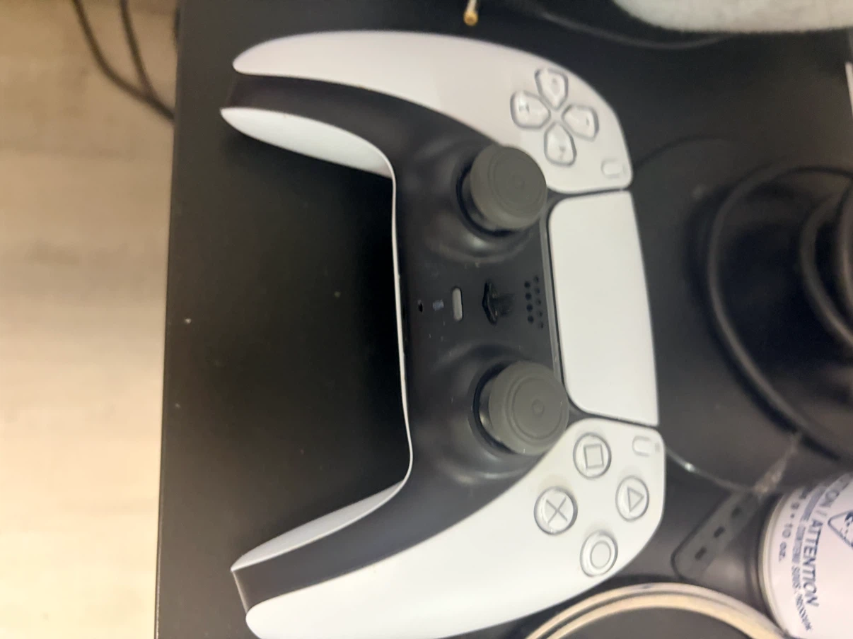 PlayStation 5 Console and Dualsense Controller + 1tb SSD card - photo 2