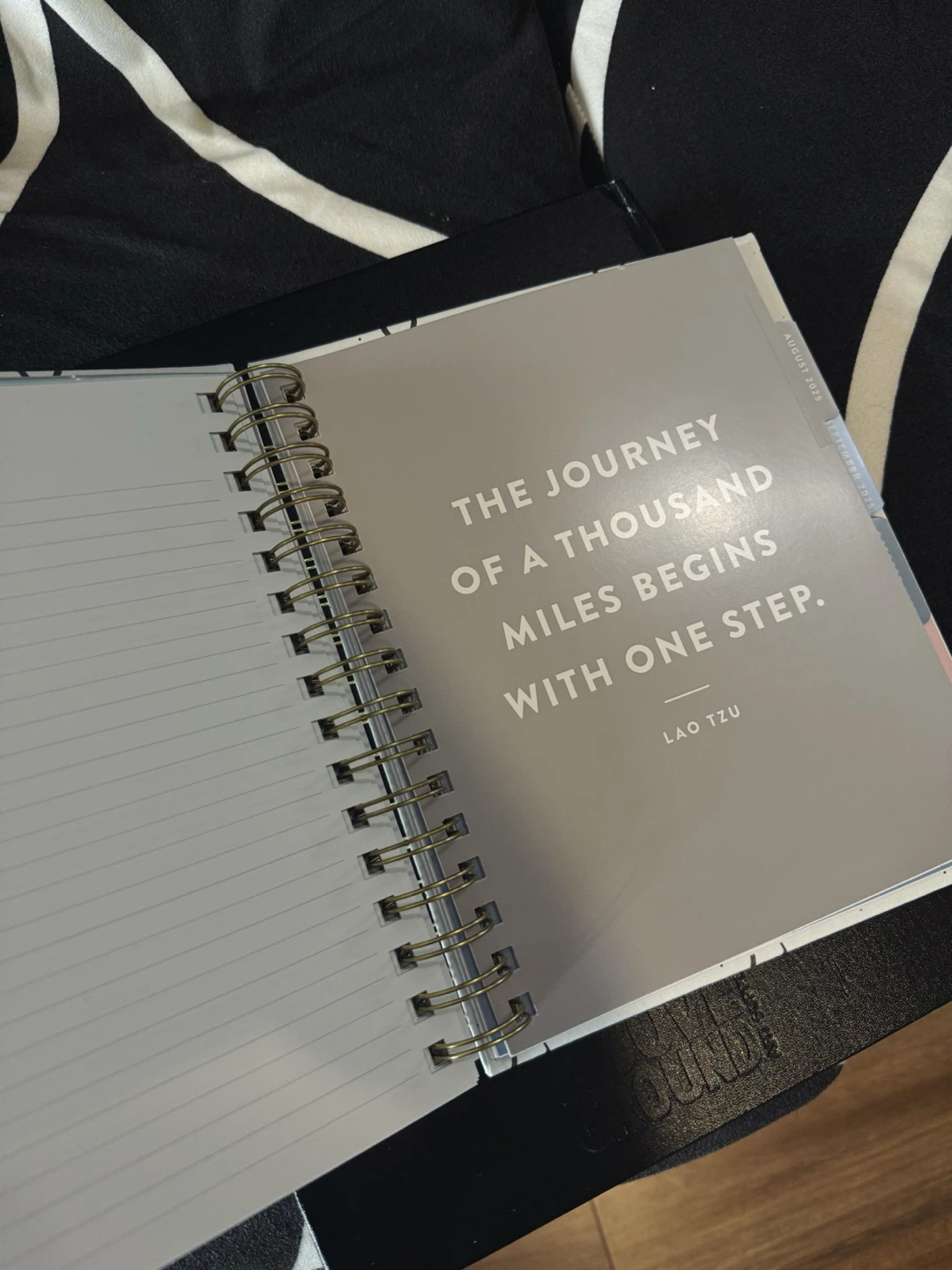 2025 Planner + Sketchbook Bundle - photo 4