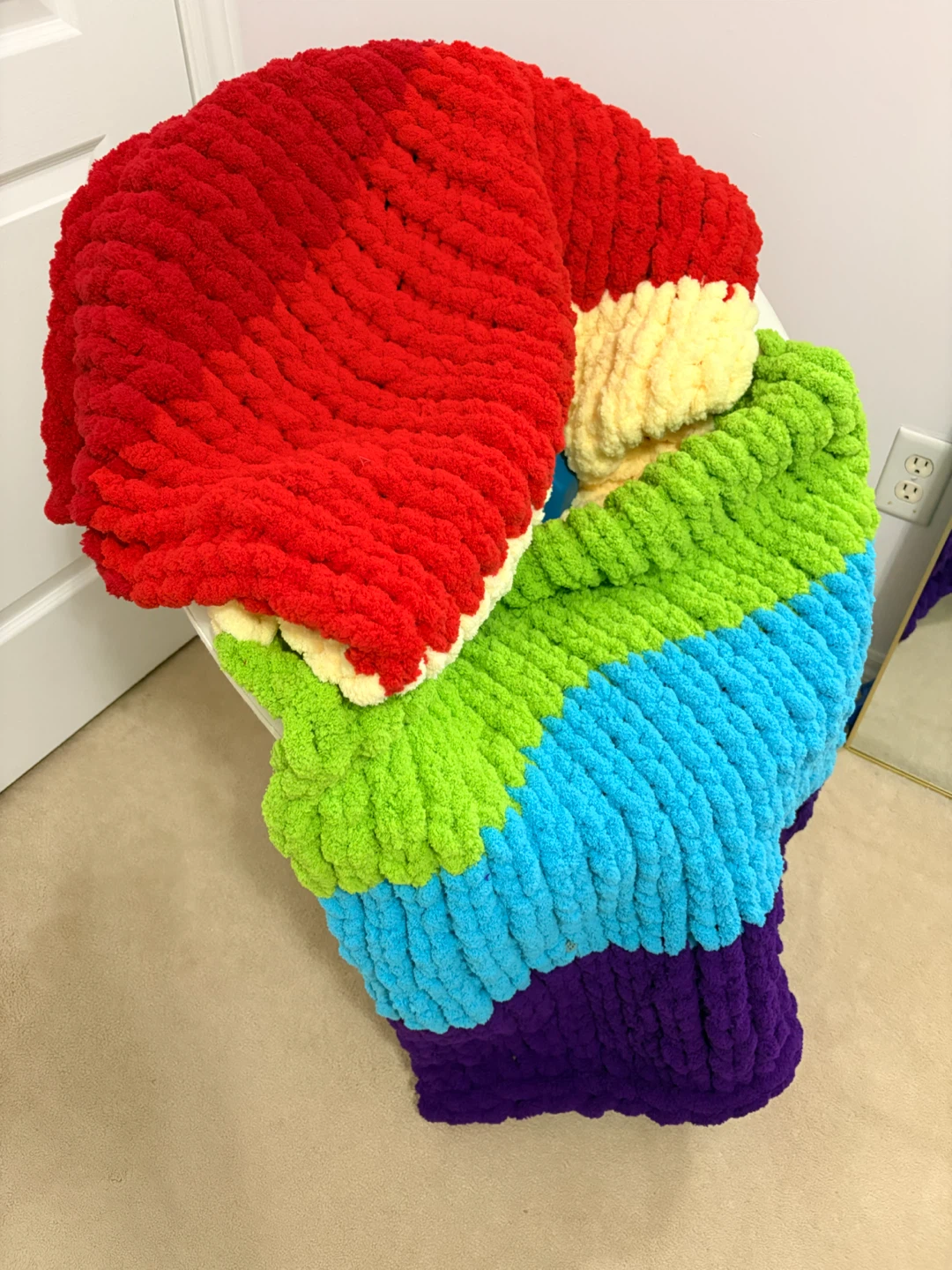 Hand-knitted chunky rainbow throw blanket - photo 2