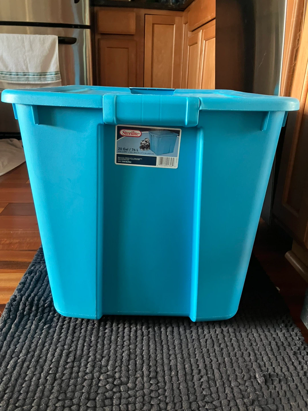 Sterilite 20 Gallon Storage Tote - photo 3