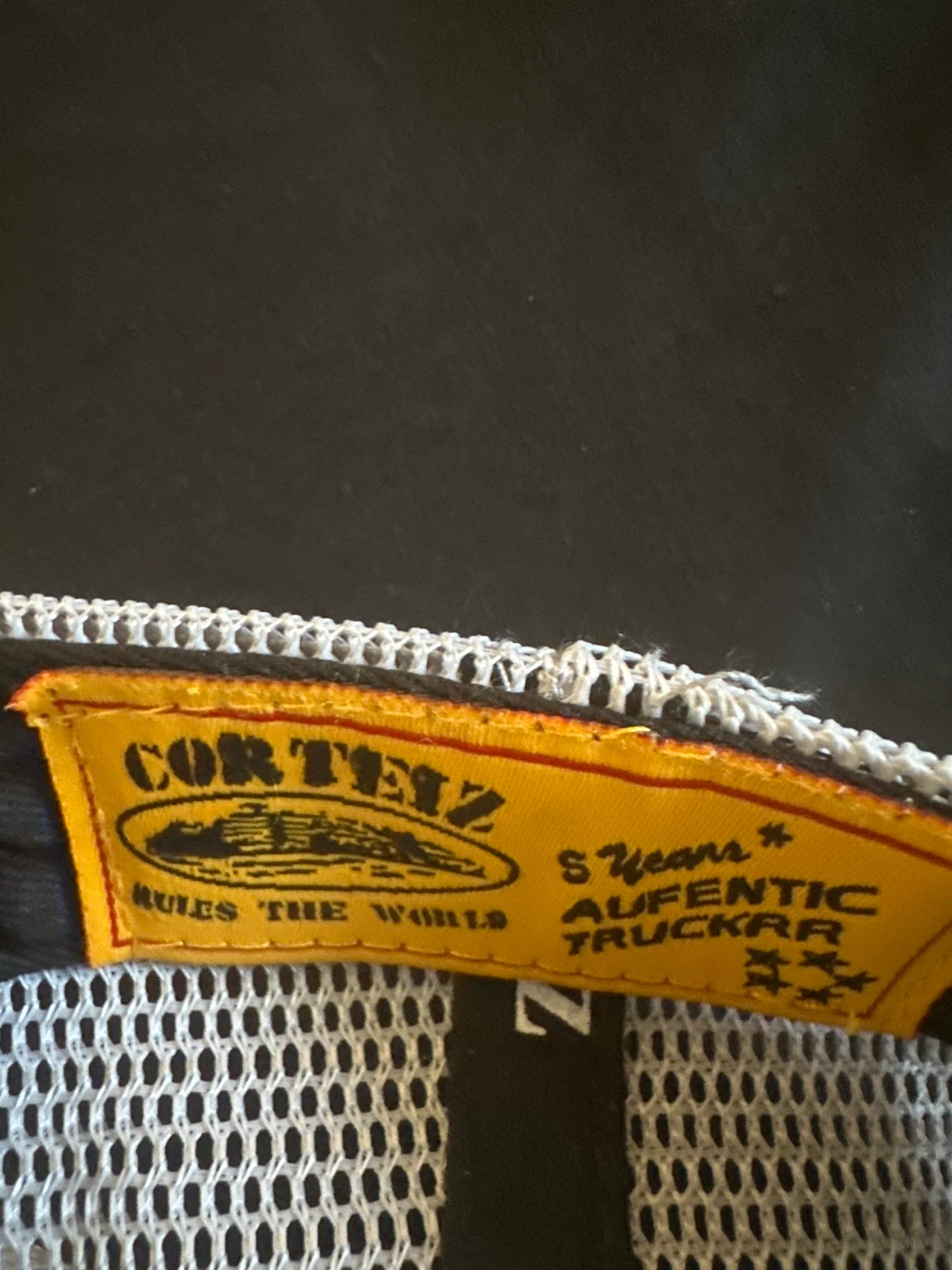 Corteiz Rules The World Trucker Cap - photo 5
