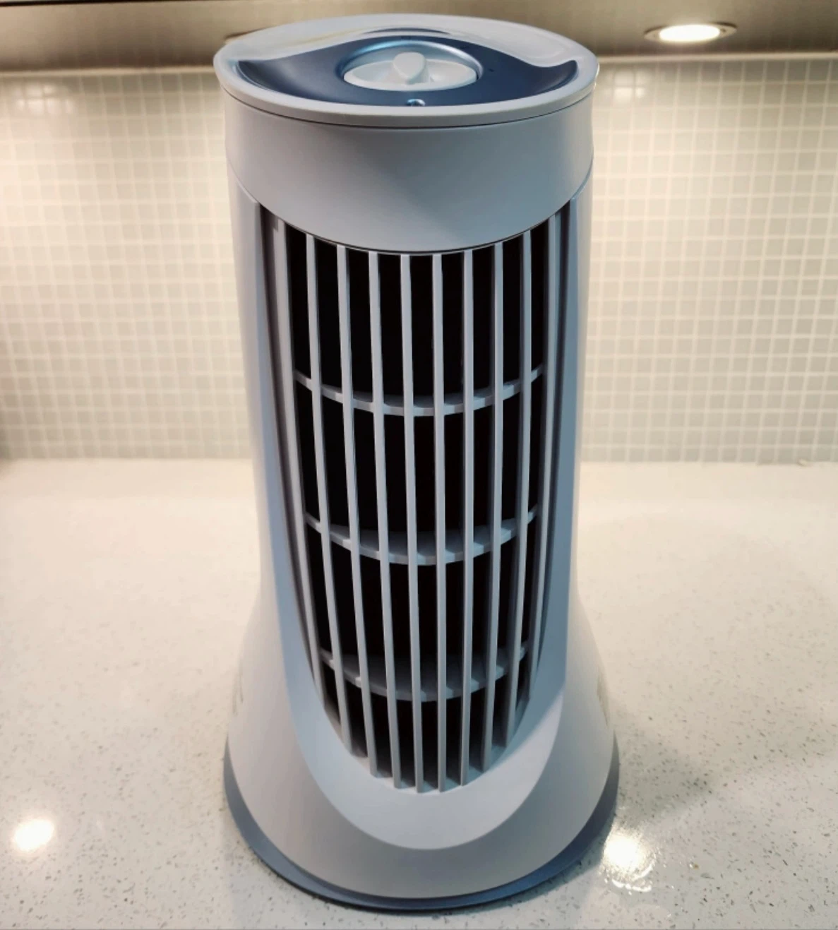QuietClean Mini Tower Air Purifier, Removes Allergens & Odours - photo 3