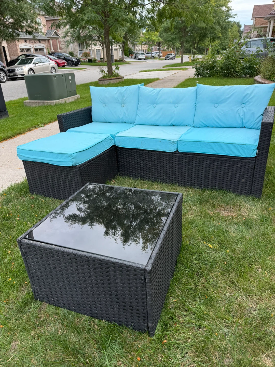 Outdoor Wicker Sectional Sofa Set with Table