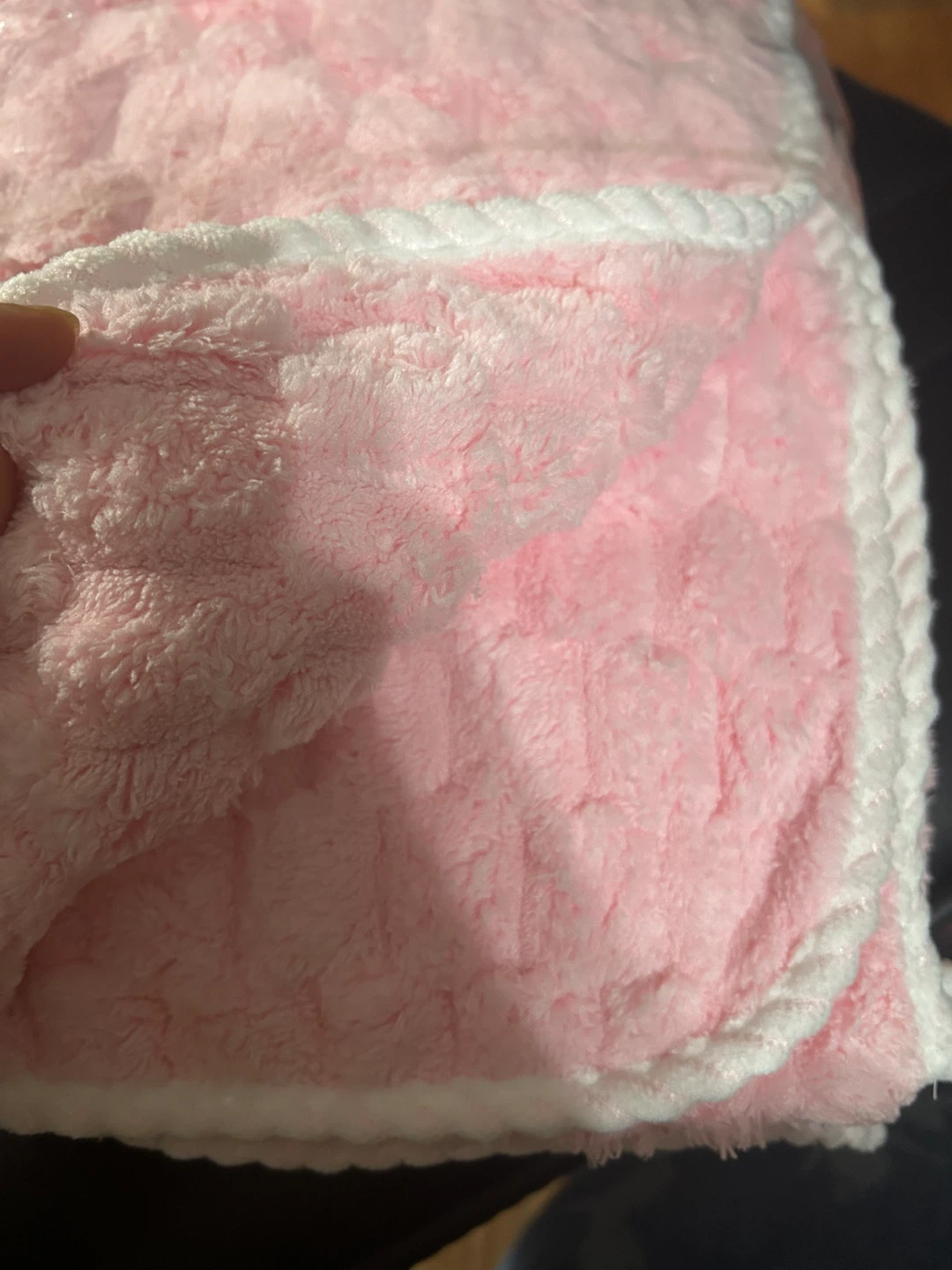 Brand New Pink Coral Velvet Bath Towels - photo 5
