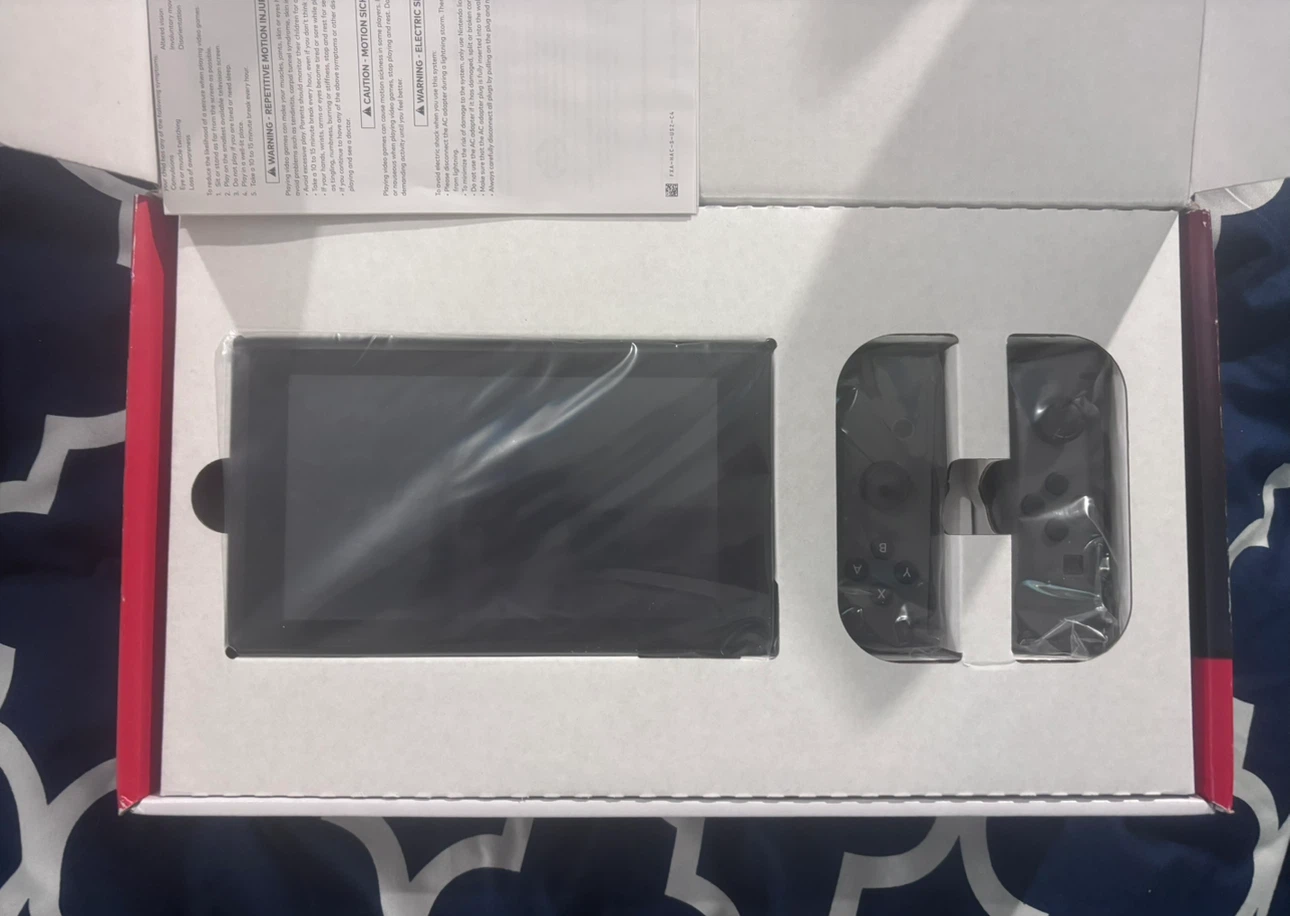 Nintendo Switch Console